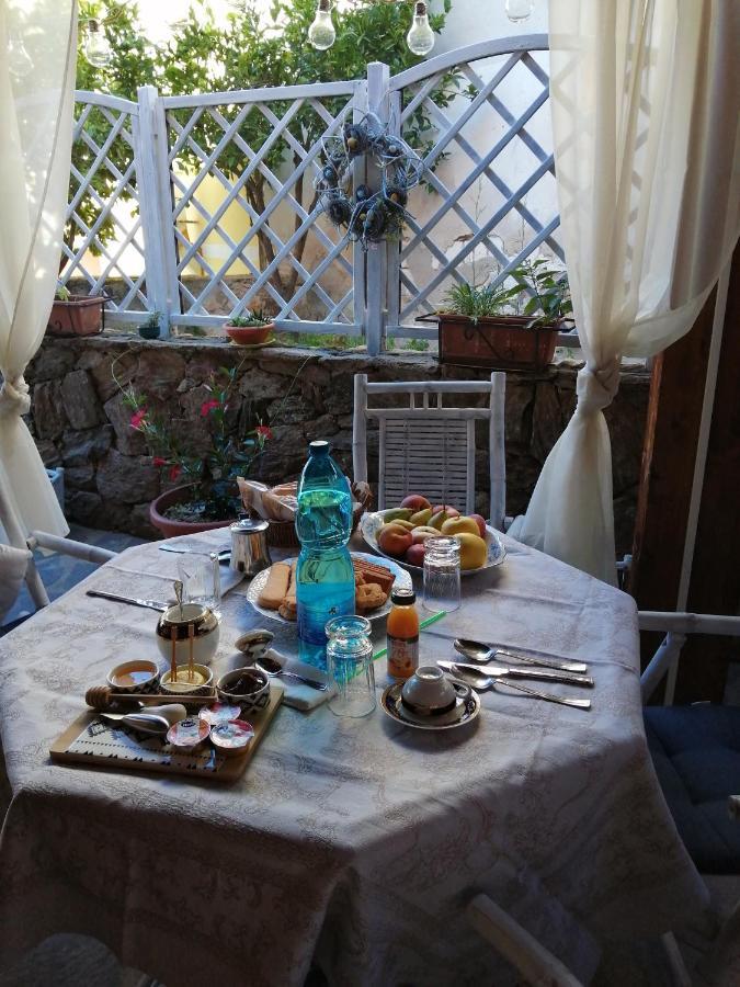 Lughera B&B Tula 외부 사진
